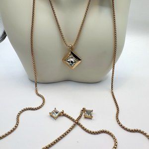 Christian Siriano NWT Long Adjustable Gold-Tone Necklace